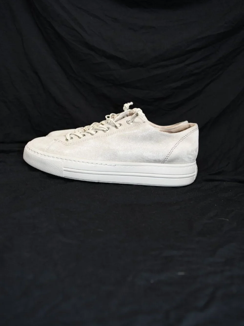 Paul Green floor model